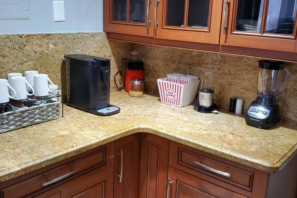 Fully Furnished, Beautiful, Spacious Two Bedroom Condo Lauderhill Exterior foto