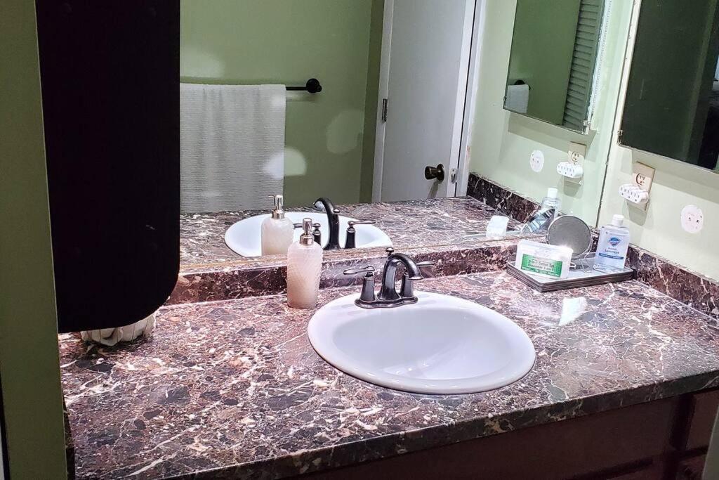 Fully Furnished, Beautiful, Spacious Two Bedroom Condo Lauderhill Exterior foto